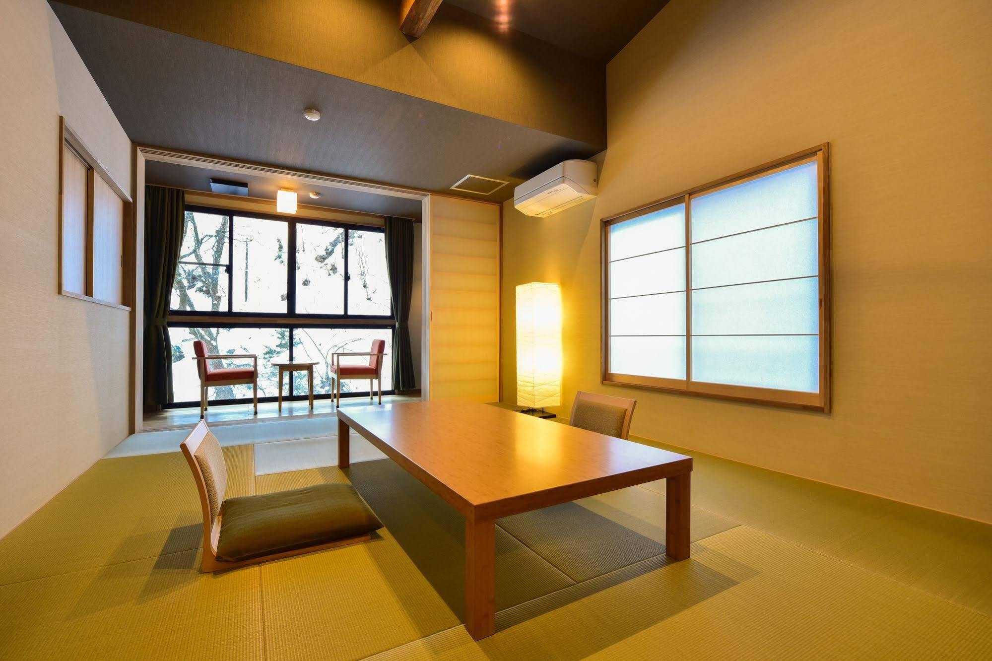 Hinatamikan Nakanojo Exterior photo